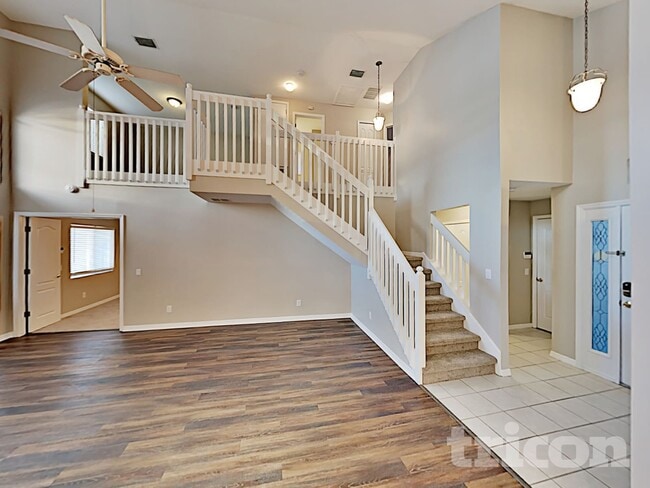 2841 Butterfly Landing Dr