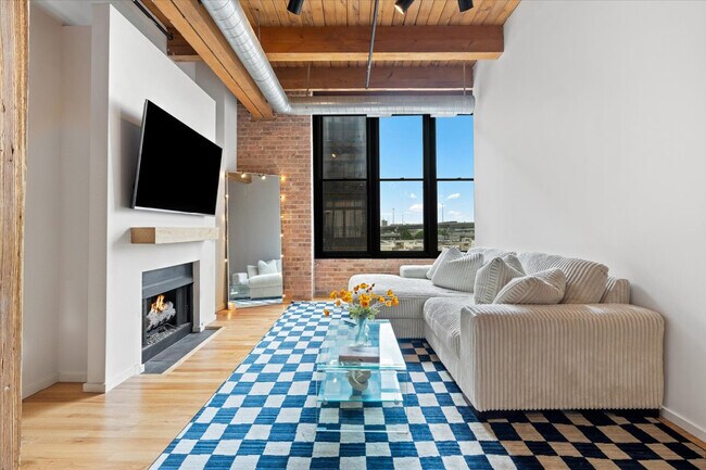 Photo - 728 W Jackson Blvd Unit 317