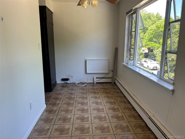 Photo - 77-24 252nd St Unit 2nd Floor