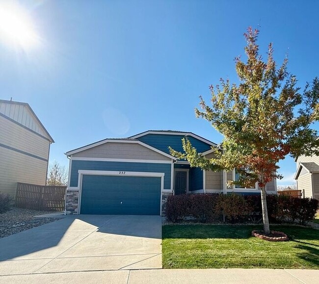 Building Photo - Charming Loveland 3-Bedroom Ranch with Modern Upgrades on a Large Cul-de-Sac Lot