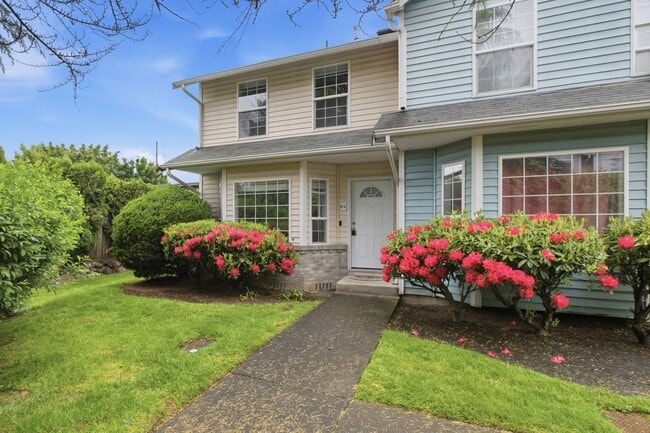 Building Photo - Peaceful Corner Townhome in the Heart of Sumner