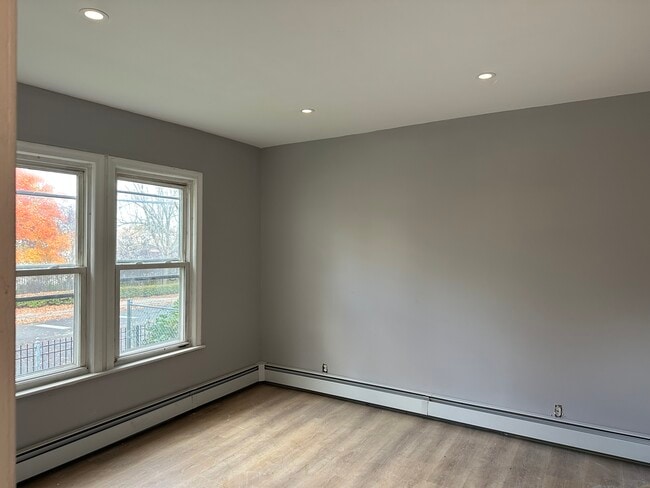 Photo - 89 Sargeant St