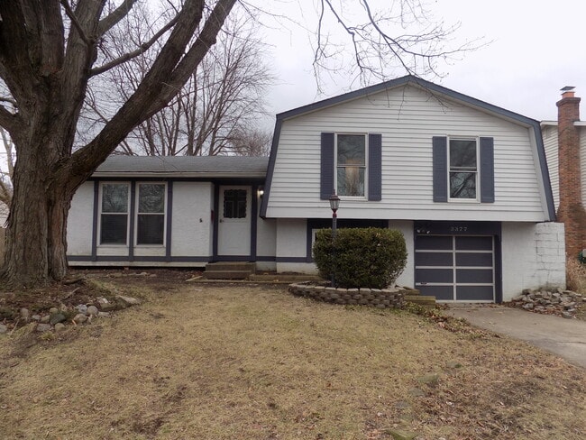 Photo - 3377 Hunt Club Road North