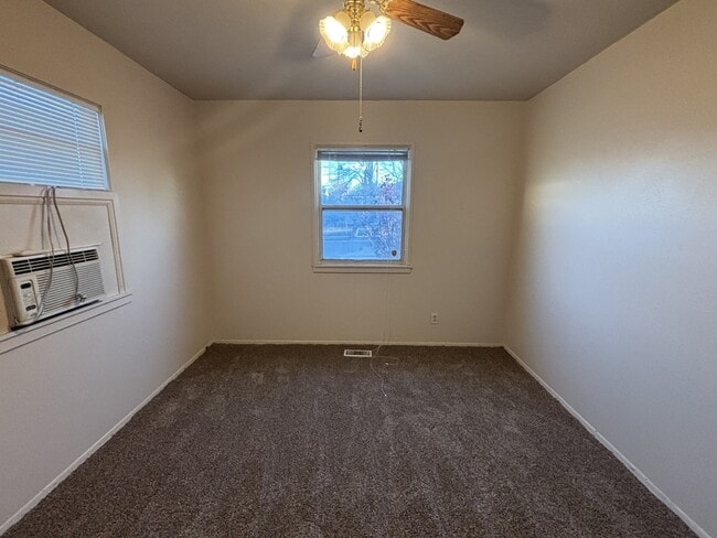 Photo - 4594 W 5375 S