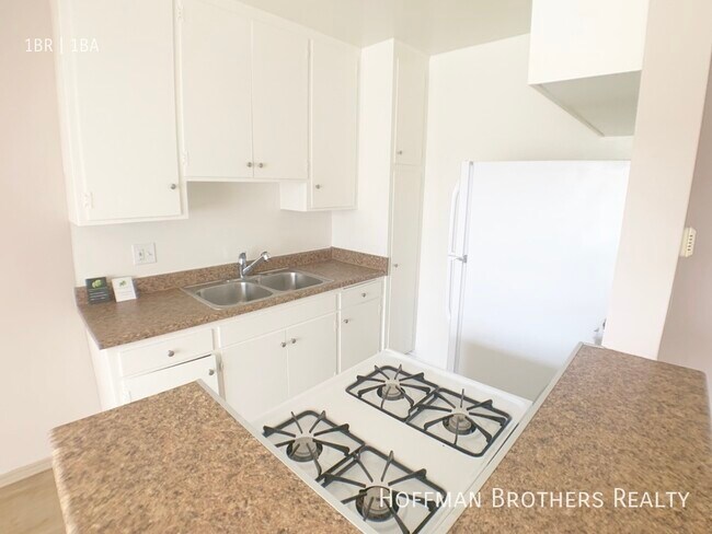 Photo - 12616 Caswell Ave Unidad 7