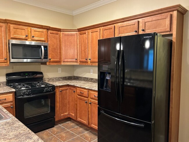 Photo - 122 Singapore Cir