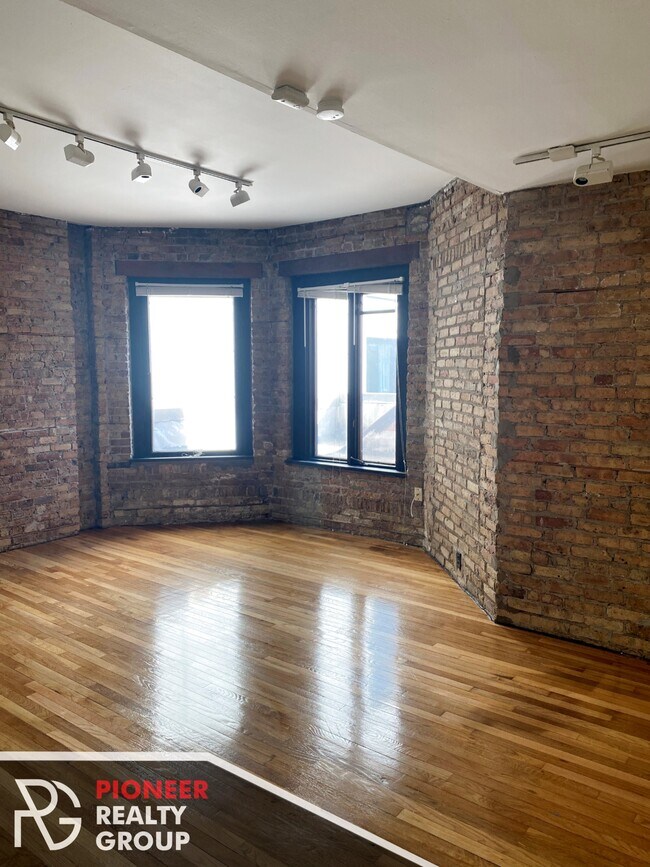 Photo - 604 W Surf St Unit 3001-556-2F