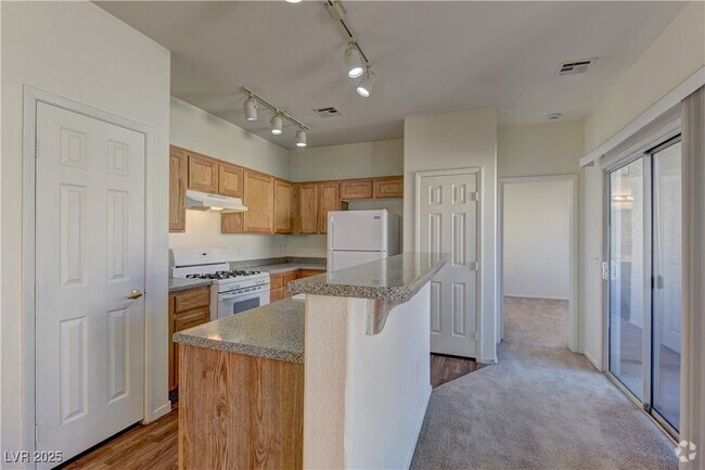 Building Photo - 6170 E Sahara Ave Rental