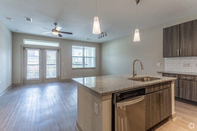 1BR, 1BA - 805SF