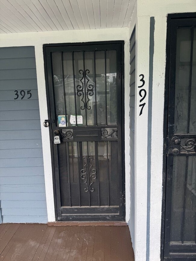 Photo - 395 E 149th St Unidad Up