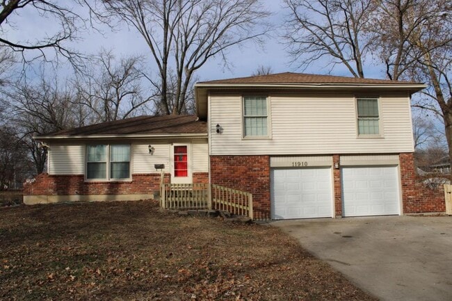 Building Photo - 11910 W 67th Terrace