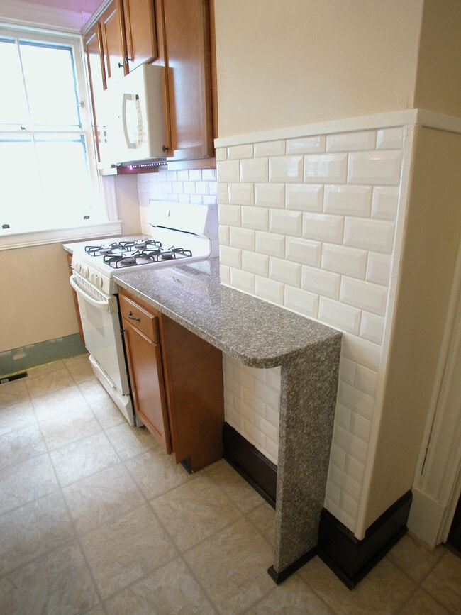 Photo - 449 Hamilton St Unit A