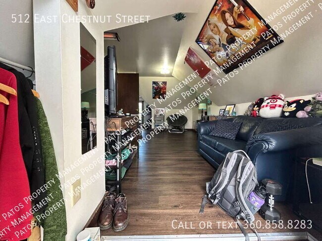 Photo - 512 E Chestnut St