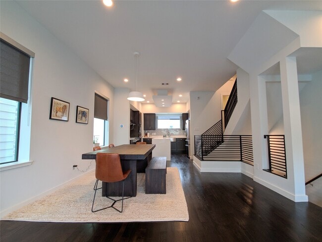 Photo - 4307 Schuler St