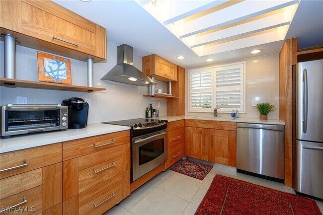 Photo - 285 5th Ave S Unidad 2B