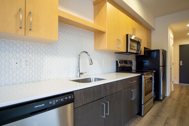 Photo - 6015 S Virginia Ave Unit 308