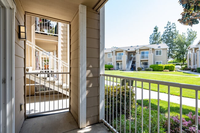 1BR, 1BA - 535SF - Patio