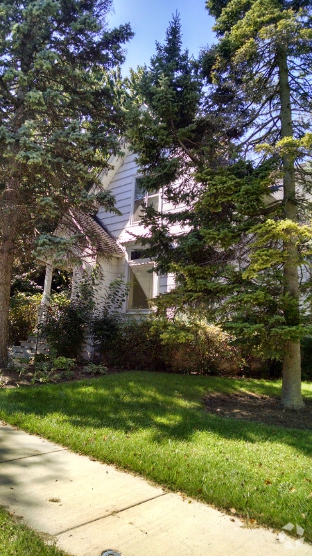 Building Photo - 115 N 5th St Rental