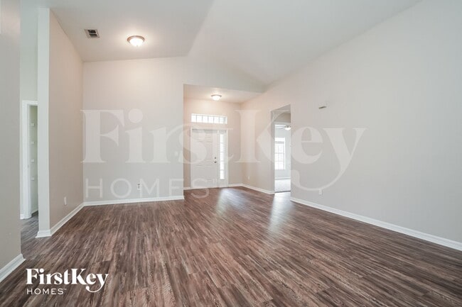 Photo - 1528 Graduate Ct