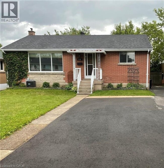 Photo - 132 Howe Ave