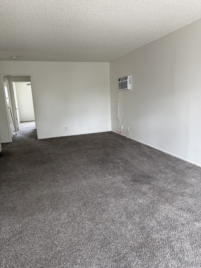 Photo - 305-302 N Dwyer Pl