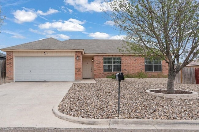 Building Photo - 224 Vista Hermosa