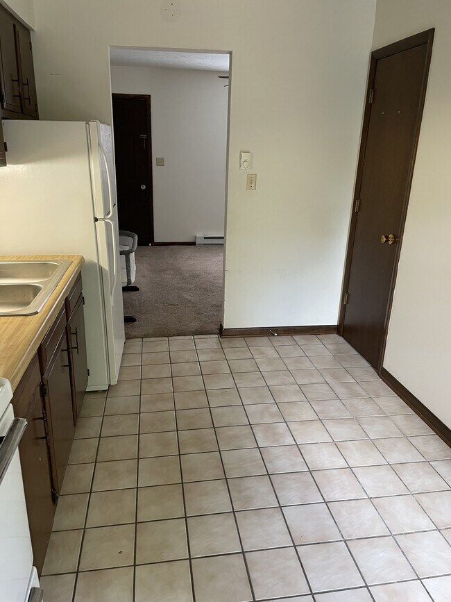 Building Photo - 622 Cross Lanes Dr Rental