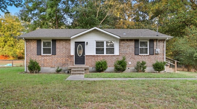 Building Photo - 1040 Britton Springs Rd Rental