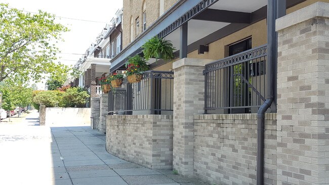 Photo - Colony House