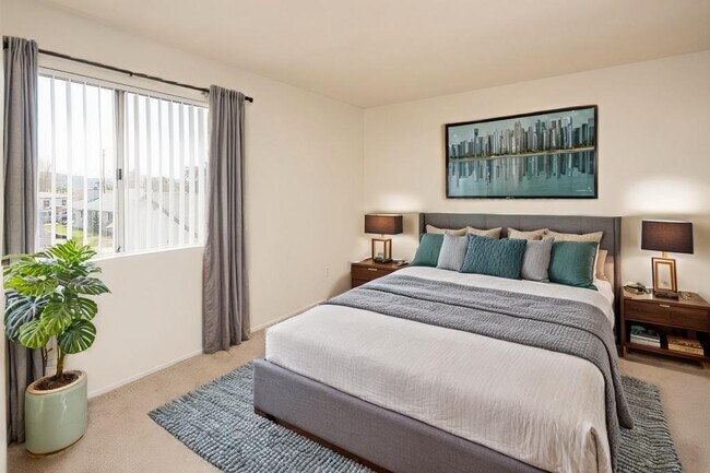 Photo - Canyon Run Apartments