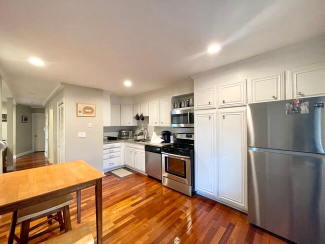 141 L St Unit 2