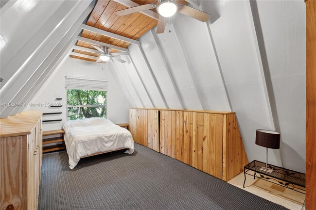 Photo - 4160 Lybyer Ave