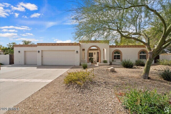 Building Photo - 5345 E Crocus Dr Rental