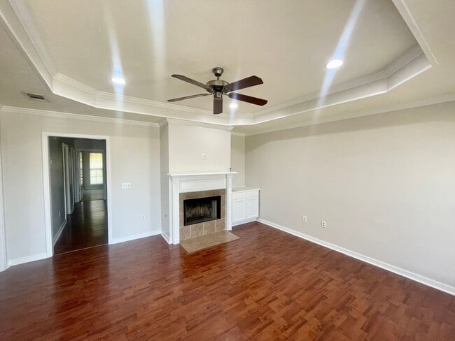 Photo - 3 Bedroom/2 bathroom in Pearl for Rent!