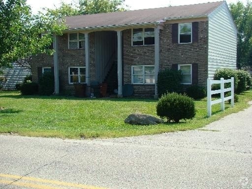 Building Photo - Large 2 bedroom apartment with washer/drye... Unit 1471-D