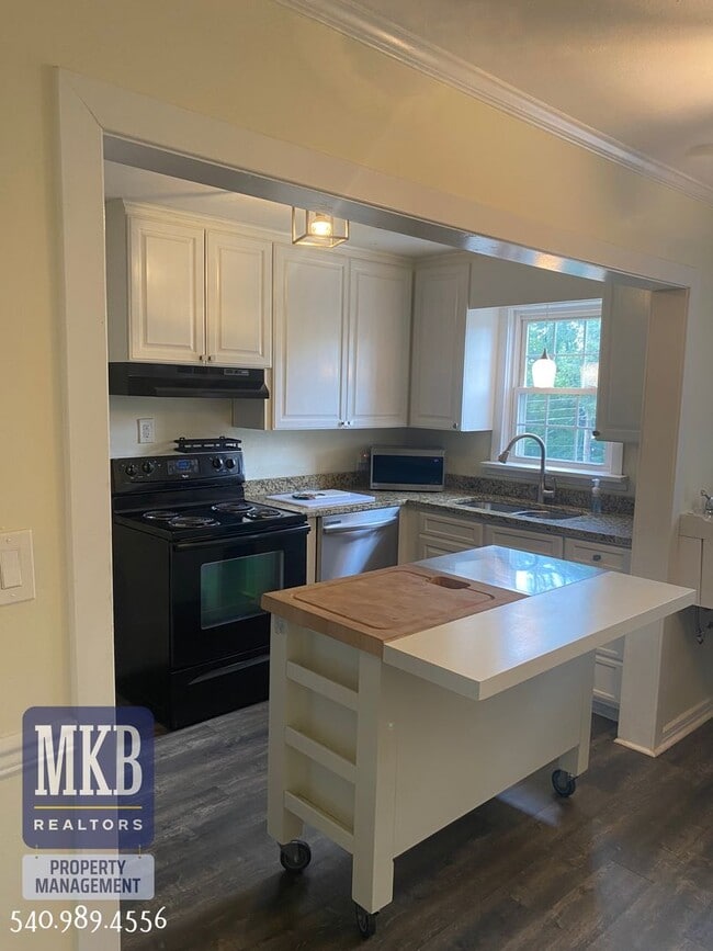 2 Bedrooms, 1 Bath Condo located in South ... - 2 Bedrooms, 1 Bath Condo located in South ...