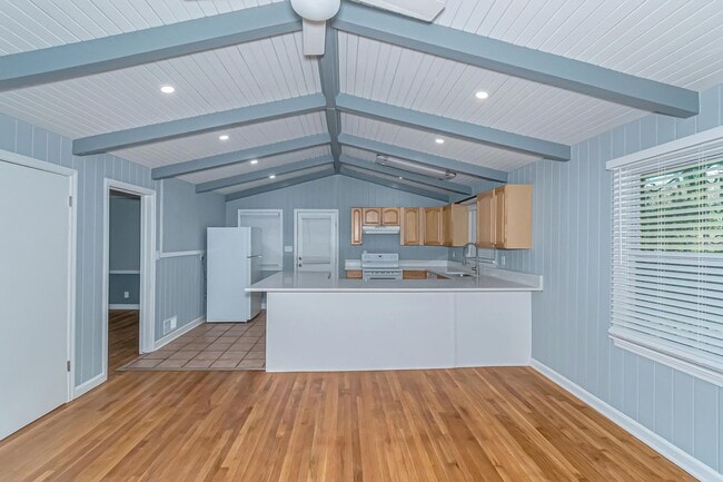 Photo - Don’t Miss Out! Look, Lease, and Live Spec...