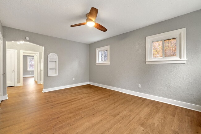 Photo - 191 Morrison Dr