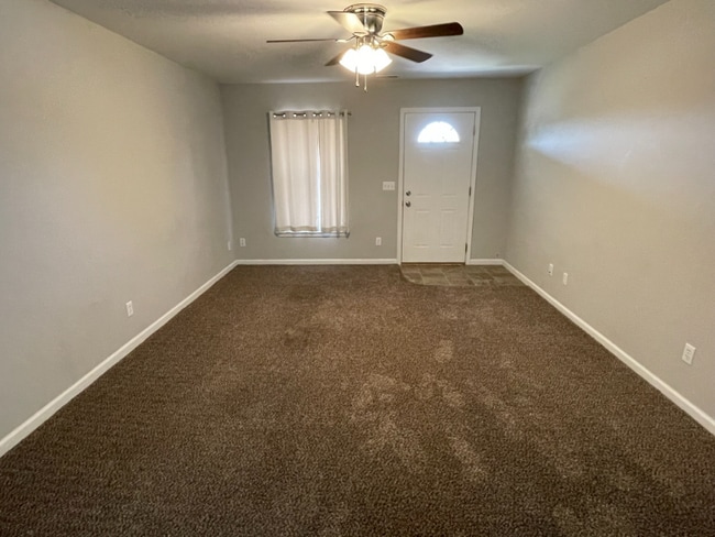 Photo - 117B Cap America Dr Unidad B