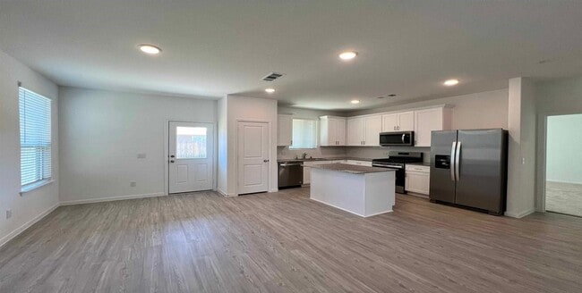 Photo - 330 Shady Cedar Hl Ln