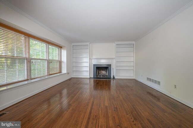 Photo - 205 Pennswood Rd