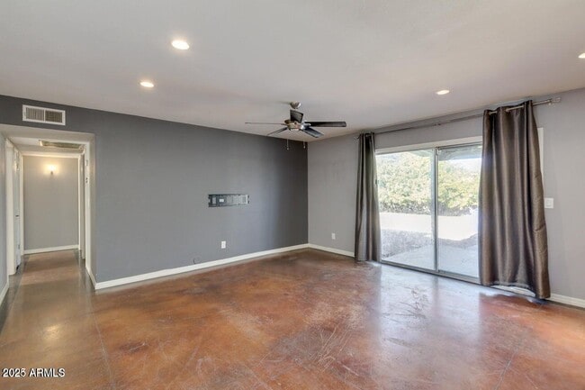 Photo - 3832 E Bloomfield Rd