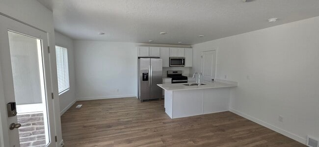 Photo - 1906 S 570 W