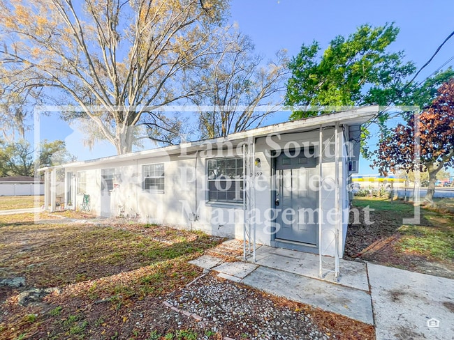 Photo - 5852 Olender Dr