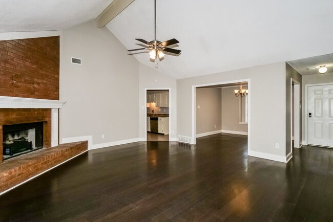 Photo - 8139 Creek Way Cove