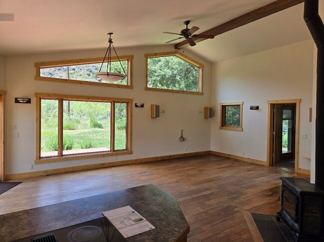 Photo - 342 Broadford Rd