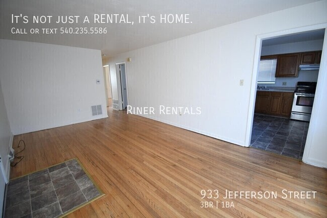 Photo - 933 Jefferson St