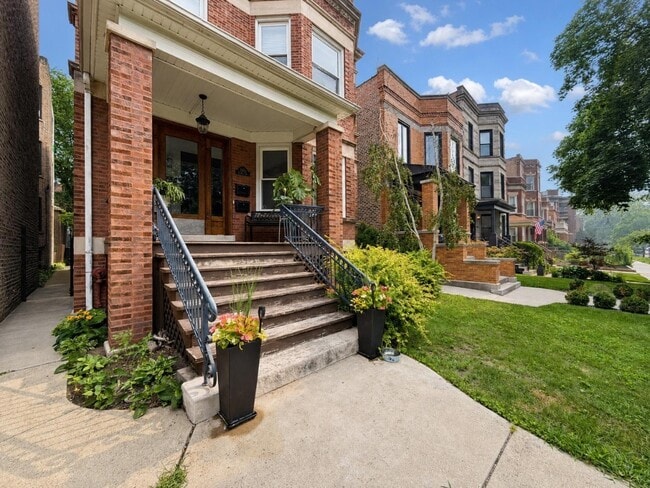 Photo - 1458 W Olive Ave