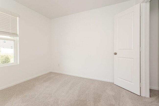 Photo - 16118 Hatton Dr
