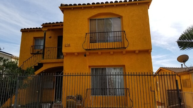 Photo - 214 N Hoover St Apartments Unit 214 B